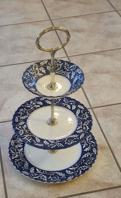 Etagere Weiß Porzellan Von POCO Ansehen