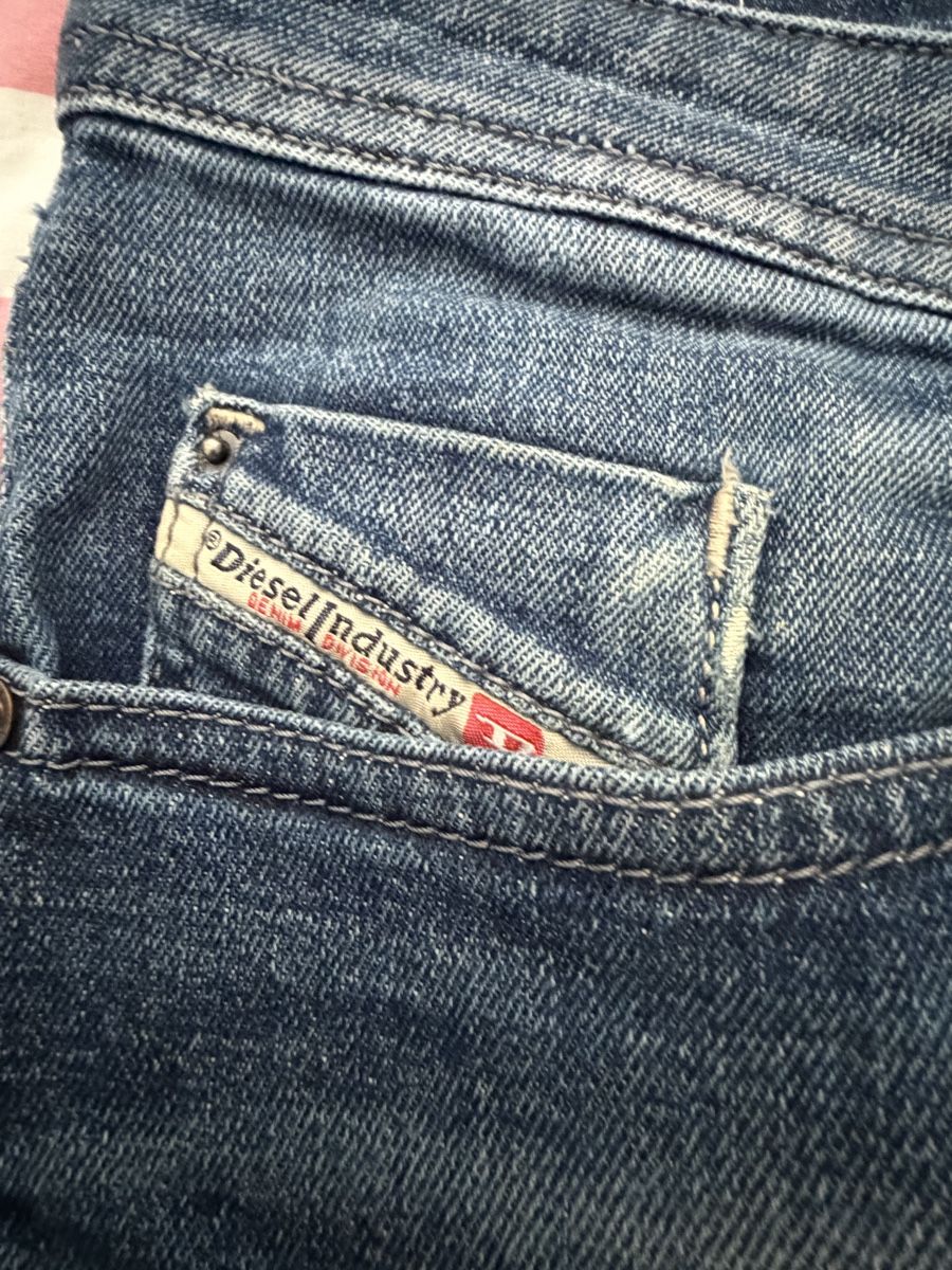 Diesel Jeans: Jean Diesel 34/30 – Usato da Gland venduto da Freeload 3