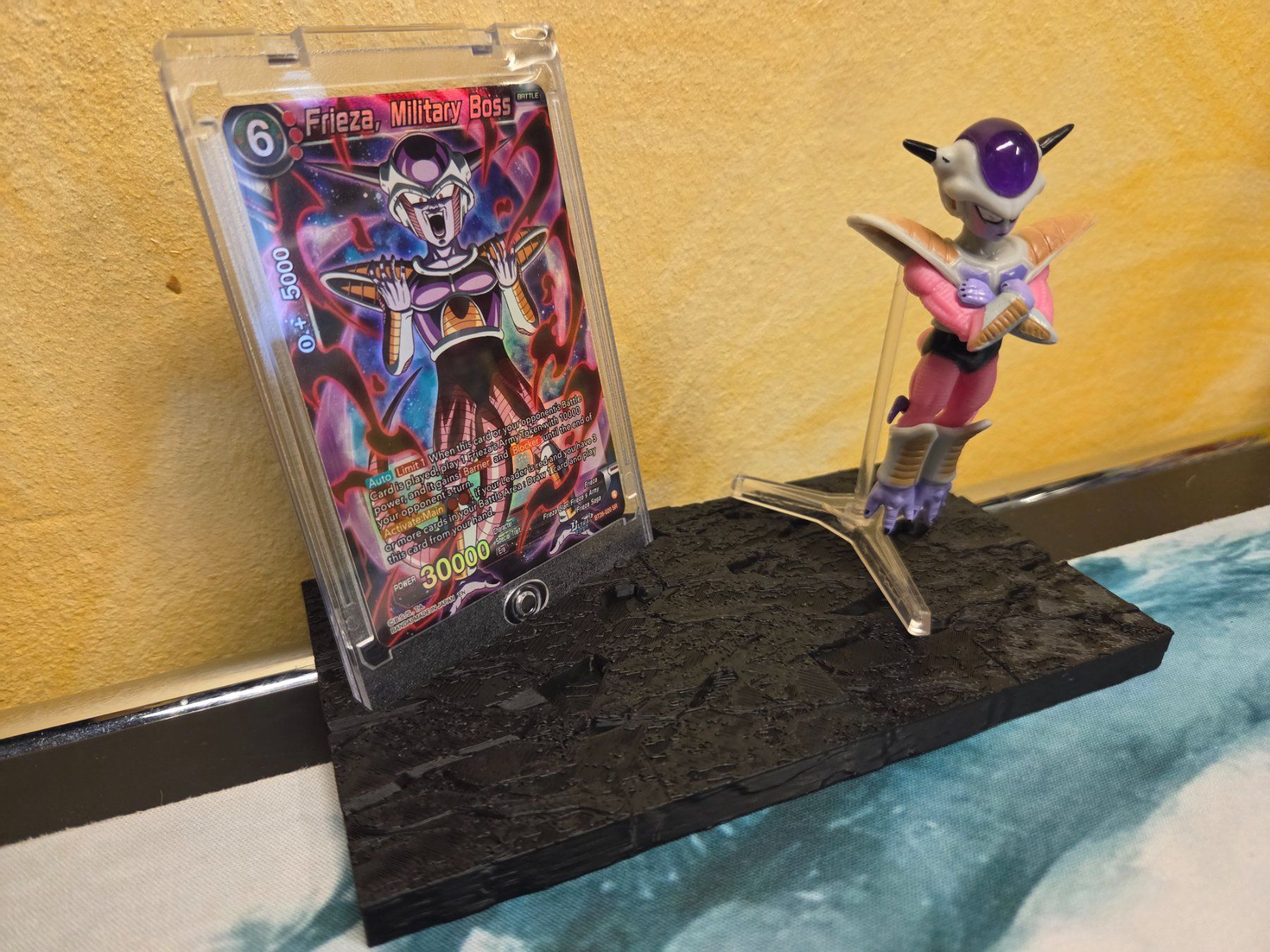 Bandai Carte collezionabili: Frieza - Actionfigur mit Dragon Ball SR-Karte – Usato da Lugano venduto da Doppia_B 1
