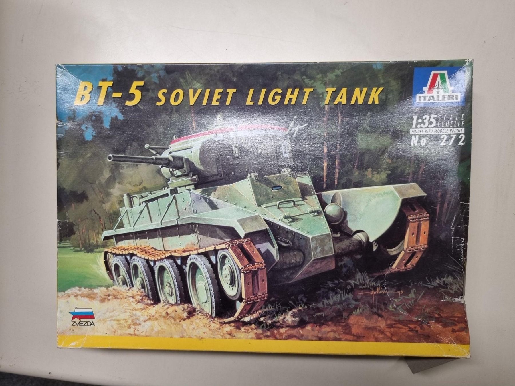 Italeri Kit di modellismo & Modellini statici: BT-5 Soviet Light Tank – Nuovo (secondo la descrizione) da Wettingen venduto da Mmarb
