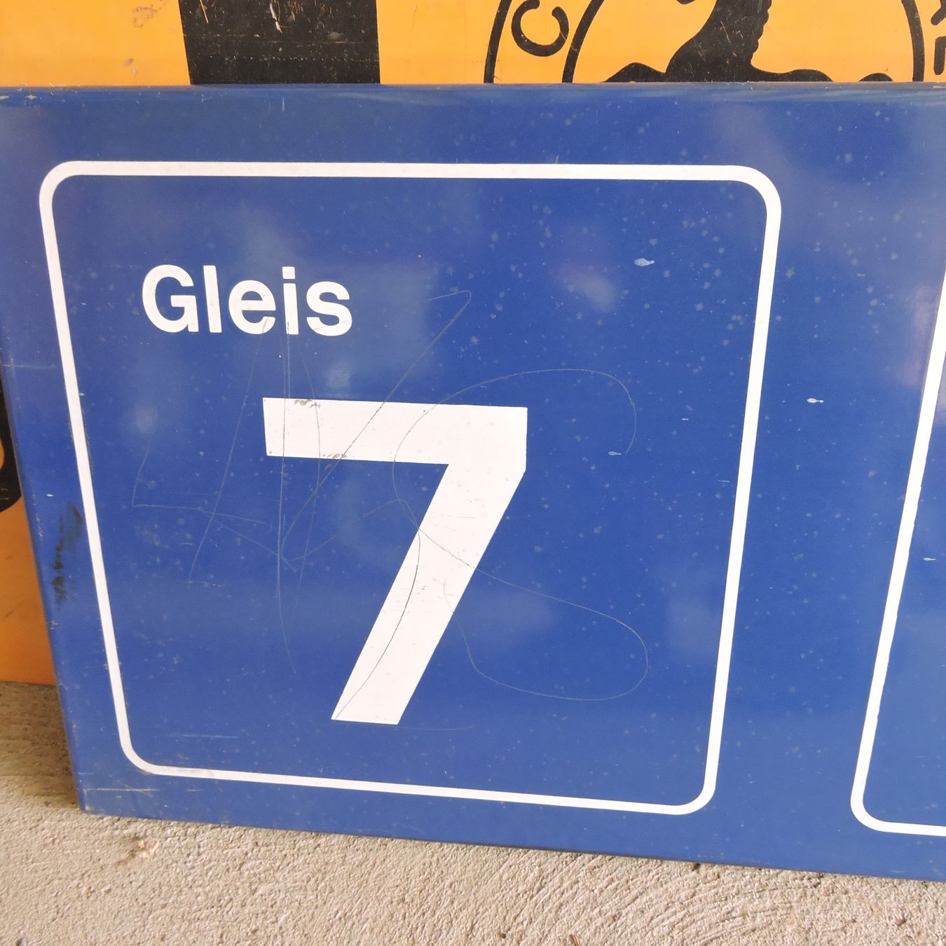 SBB/CFF/FFS Insegne: Email Schild Pfeil rechts – Usato da Meikirch venduto da rva_q8c7 2