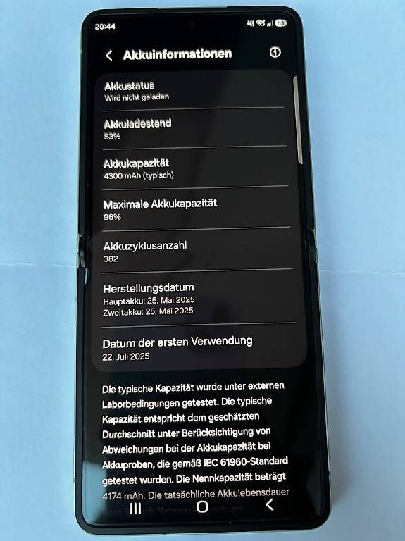 Telefoni cellulari / Smartphones: Samsung Galaxy Z Flip 7 512 GB Mint – Usato da Schötz venduto da Kevin141991 5