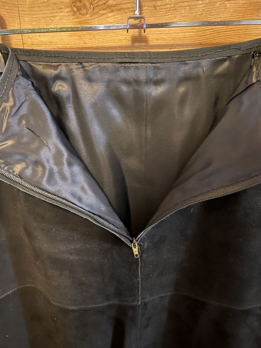 Gonne: Rock / Jupes Wild Leder schwarz A-Linie in Grösse 36 – Usato da Zürich venduto da car_x52z 4