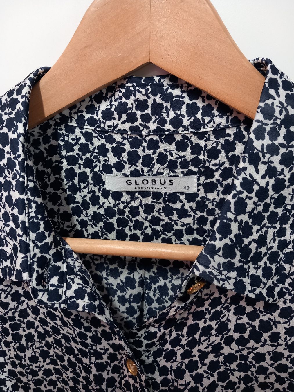 Globus Camicette: Globus Seidenbluse Gr. 40 Blumenmuster – Usato da Gwatt (Thun) venduto da umwelt-brocki 3