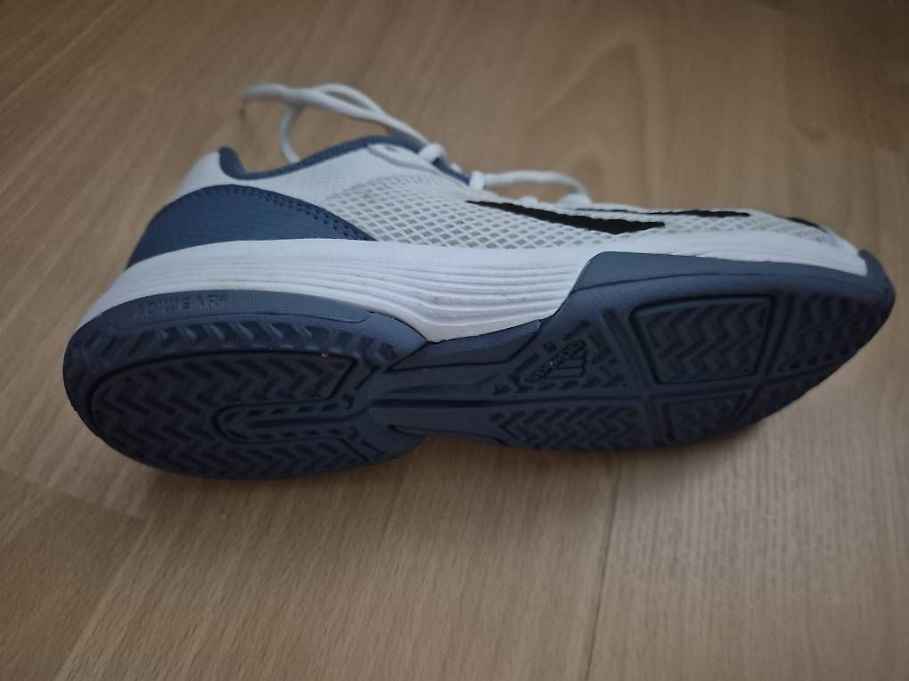 Chaussures garçon: Tennisschuhe Adidas – D'occasion à Triesen par zar_6tss 1