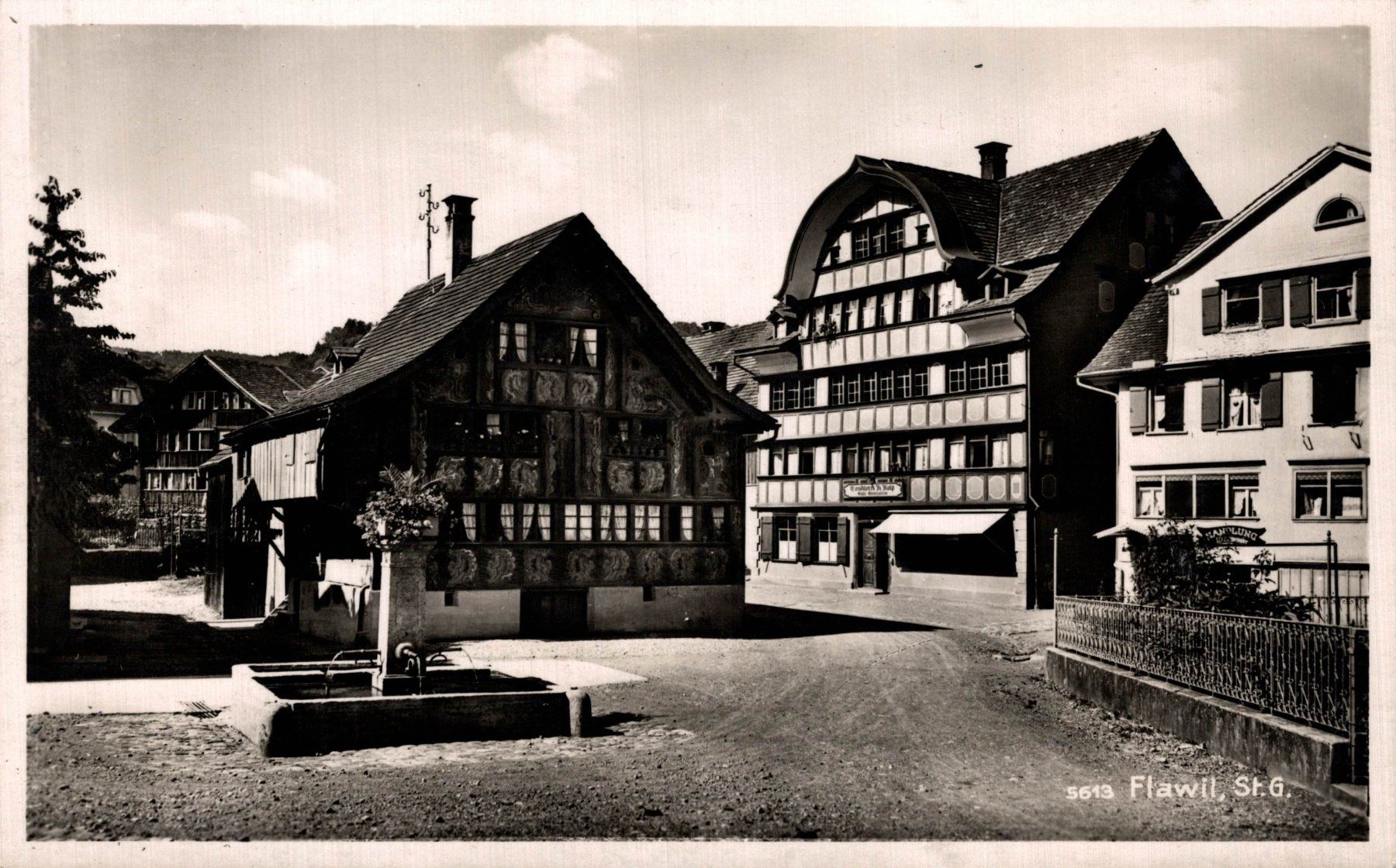 Cartes postales: Flawil, St. G. – D'occasion à Bronschhofen par Astore