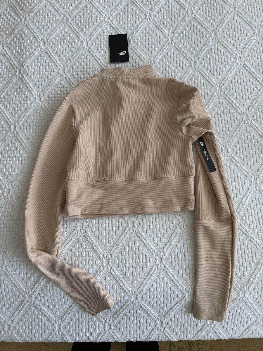 Nike Top: Nike Air Crop Sweater Gr. S – Nuovo e nell'imballaggio originale da Erlinsbach SO venduto da VWV1 1