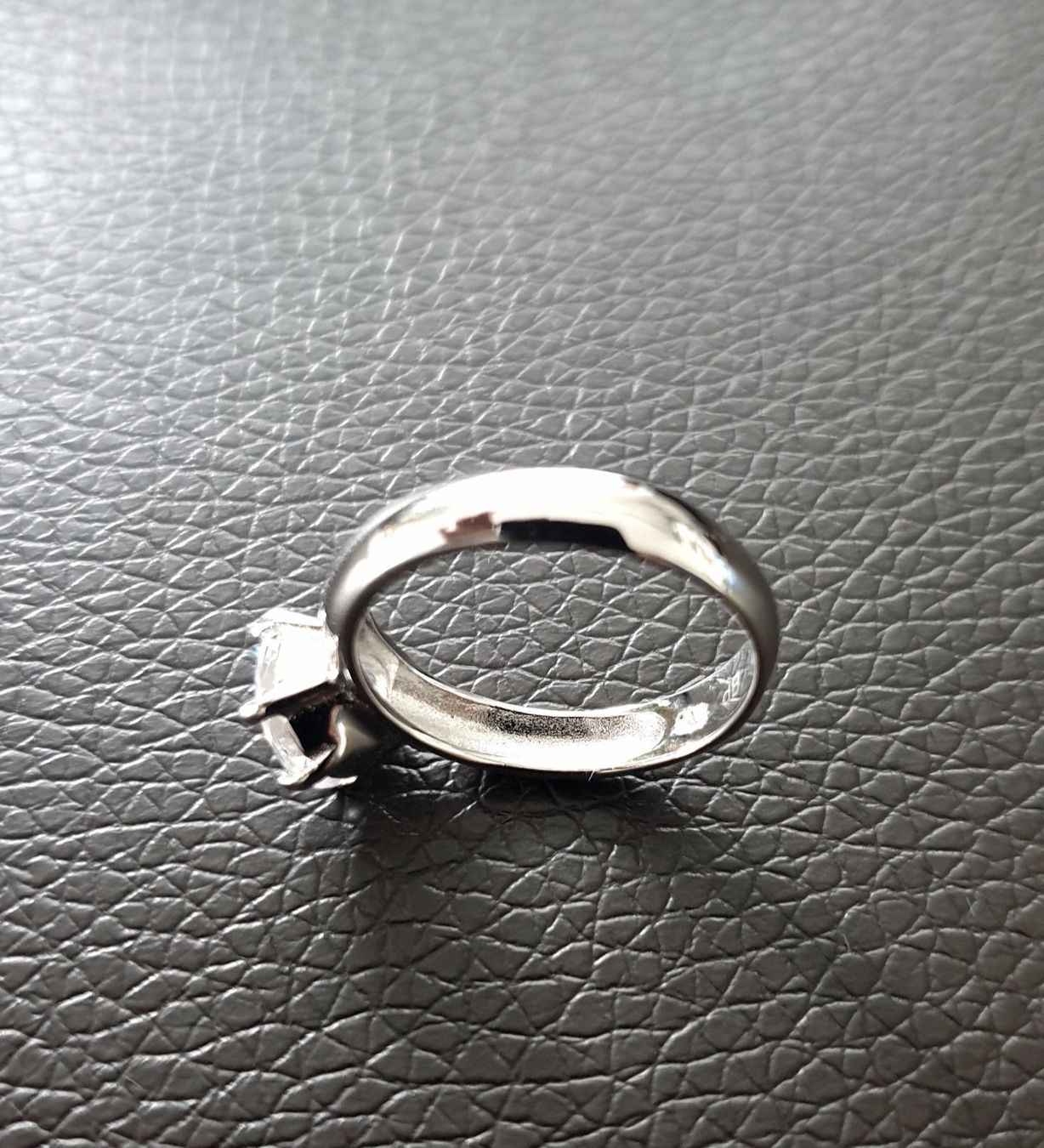Anelli: Solitaire Silberring 925 mit Zirkonia - Neu – Nuovo e nell'imballaggio originale da Uetikon am See venduto da Coralreef 4