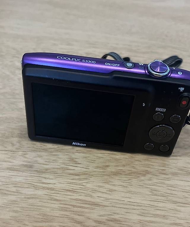 Coolpix Fotocamera: Nikon COOLPIX S3300 – Nuovo (secondo la descrizione) da Erstfeld venduto da tan_ddw8 1