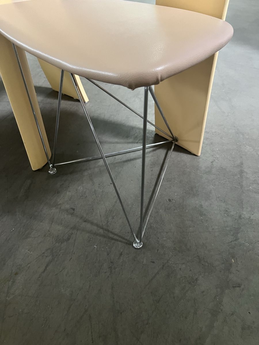 Stühle: 6 Designerstühle – Gebraucht aus Laufen von groove60 3