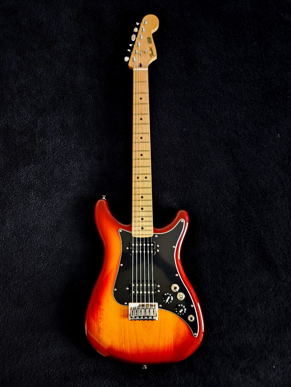 Fender Strumenti musicali: Fender Player Lead III – Usato da Obfelden venduto da tan_9h7p