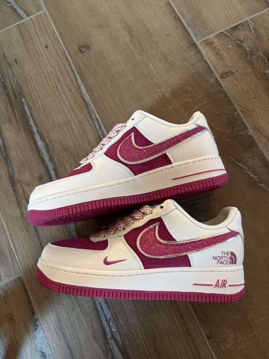 Nike Scarpe da donna: Nike / The North Face Sneaker Gr. 38 – Nuovo (secondo la descrizione) da Muhen venduto da NaRa-Fashion