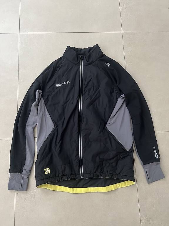 Jacken: Veste Skins taille M – Gebraucht aus Grand-Lancy von Limane