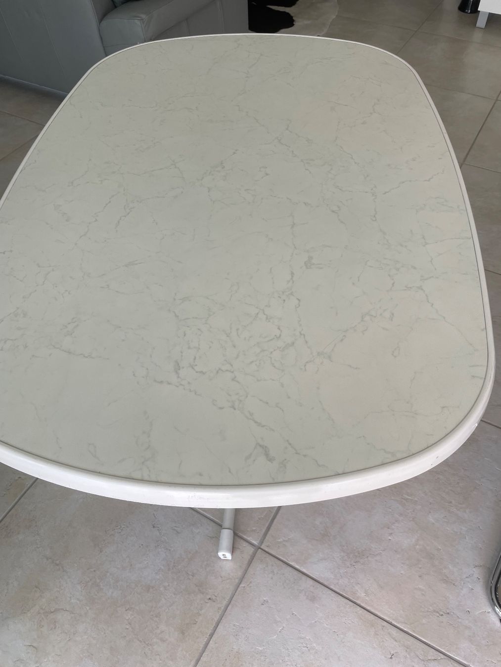 Tische: Garten- oder balkontisch weiss Marmoroptik 130x90cm – Gebraucht aus Bremgarten AG von Marcar28 3