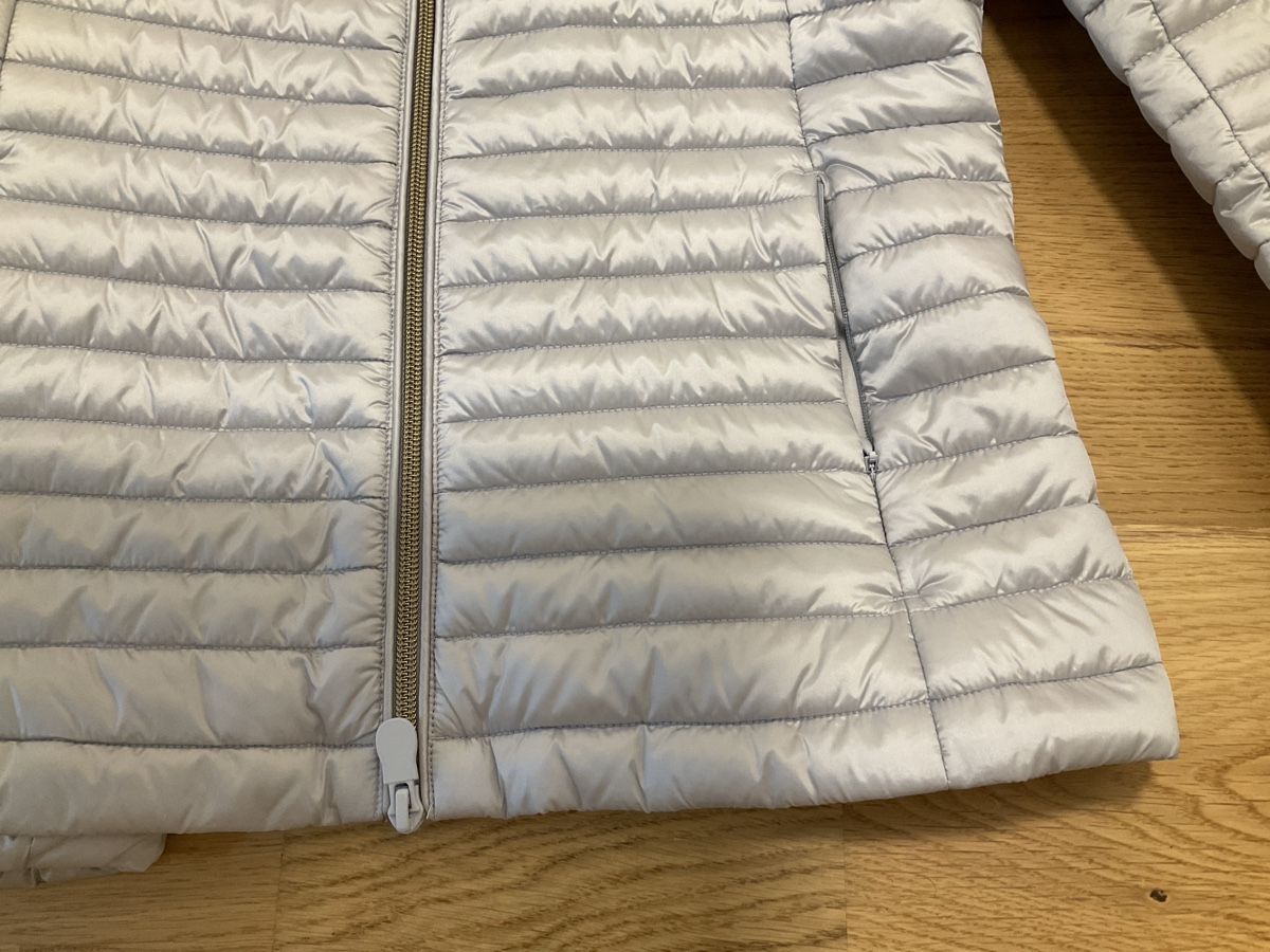 Save the duck Jacken: Save The Duck Steppjacke Damen hellgrau Grösse 2 – Gebraucht aus Bern von luc_nyq5 4