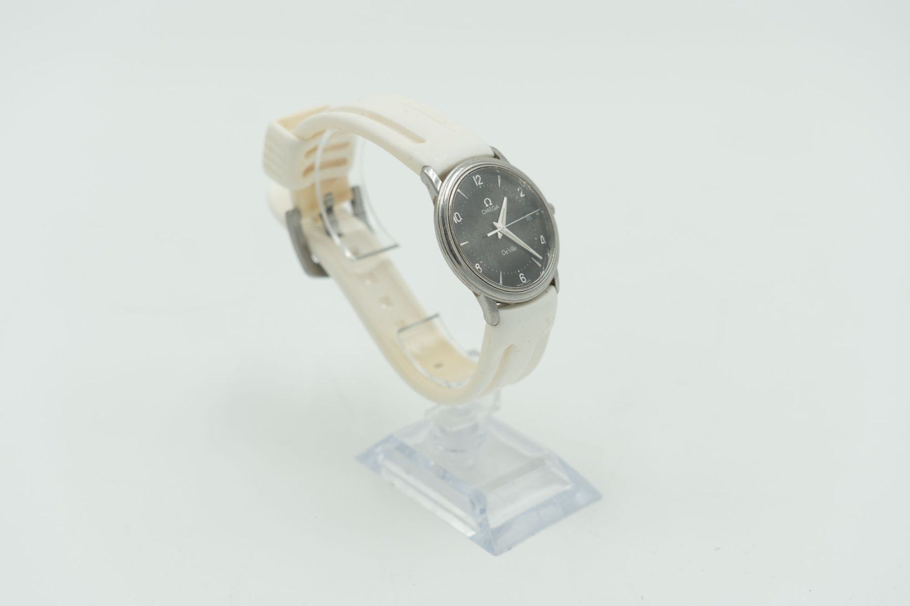 Omega Uhren: Omega "De Ville" - mit Datum, schwarz - Ref. 07/48 – Gebraucht aus Au ZH von BrockiAu 2