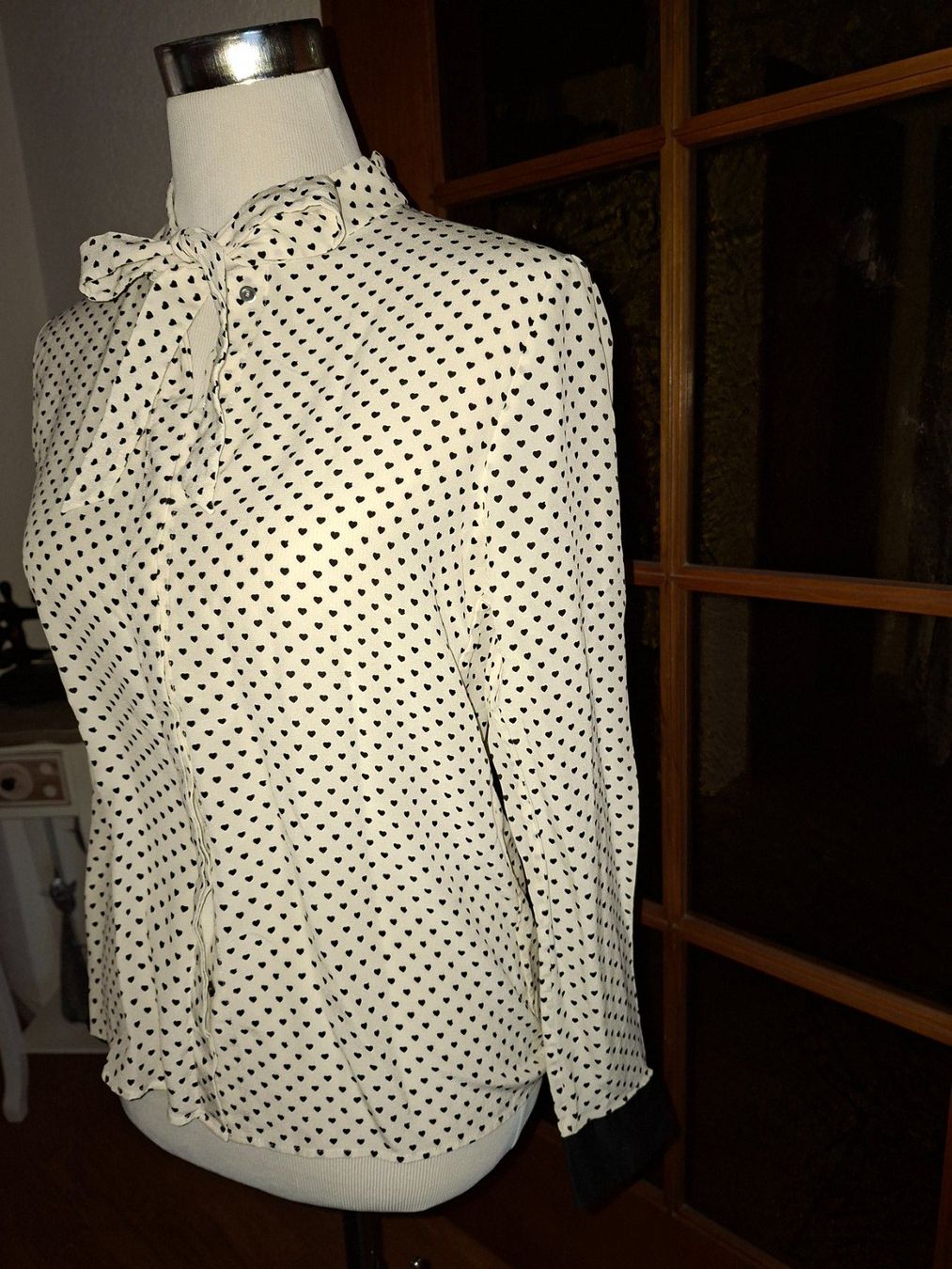 Marc Cain Blusen: MarcCain Bluse weis mit Herzne – Gebraucht aus Unterentfelden von hofa01 1