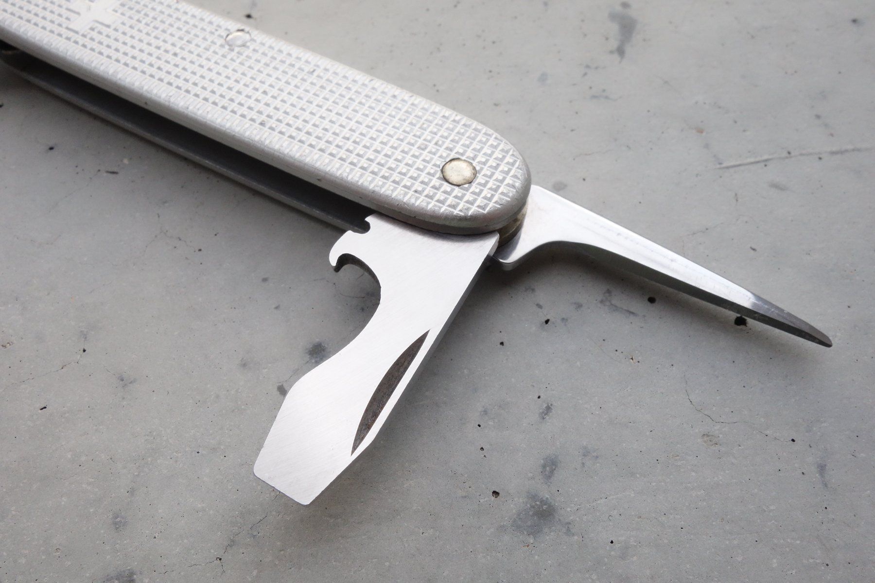 Victorinox Coltelli tascabile: Victorinox Technician Old Cross Sackmesser – Usato da St. Gallen venduto da 8201 2