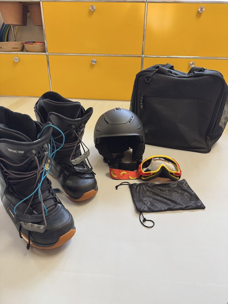 Snowboard Nitro Scarpe da uomo: Nitro Snowboard Boots Set – Usato da Wettingen venduto da daysuna