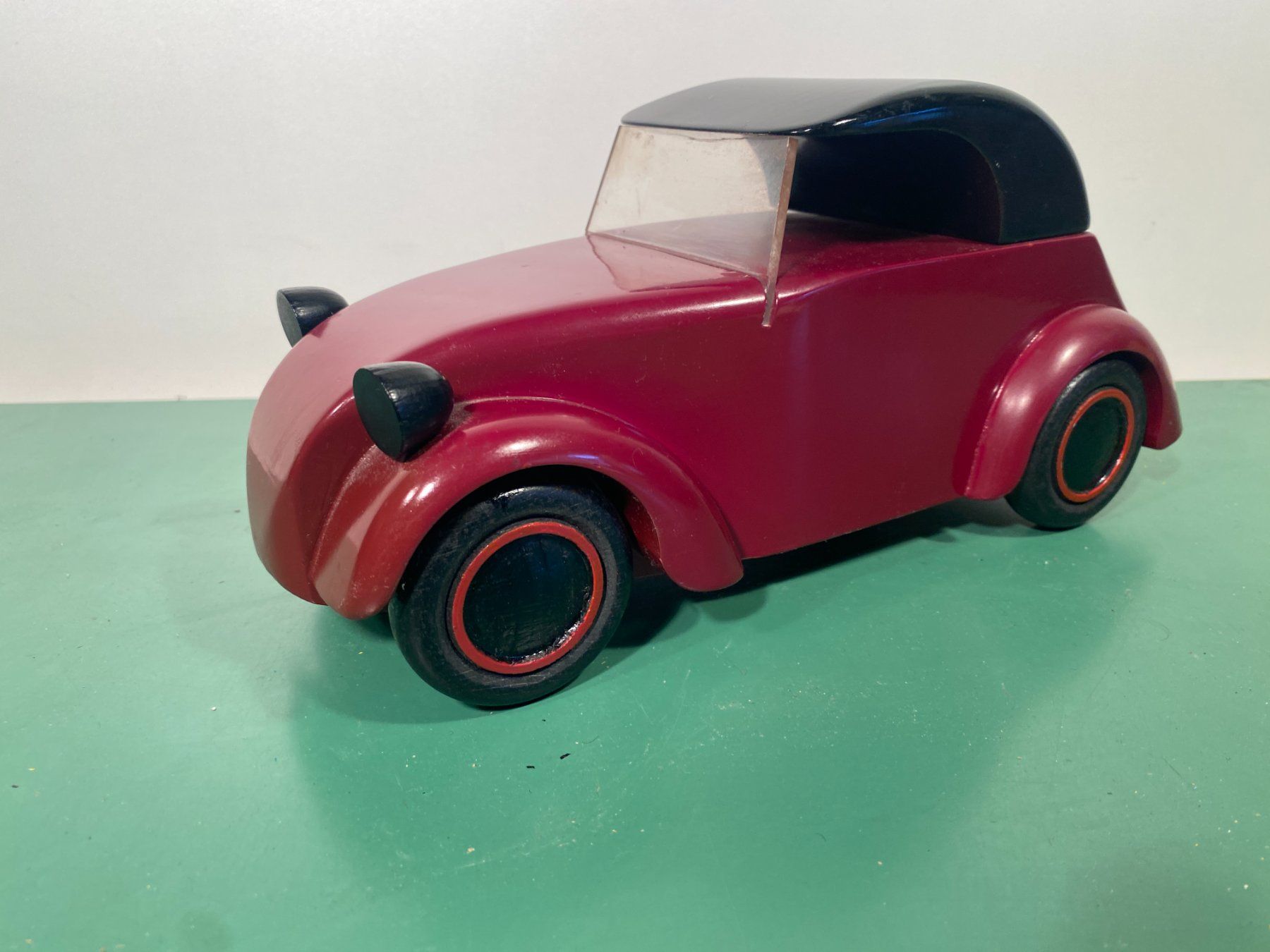 Vilac Giocattoli: Vilac 2CV Holzauto Döschwo 30cm Aroutcheff – Usato da Bern venduto da ToysPlusVintage 5