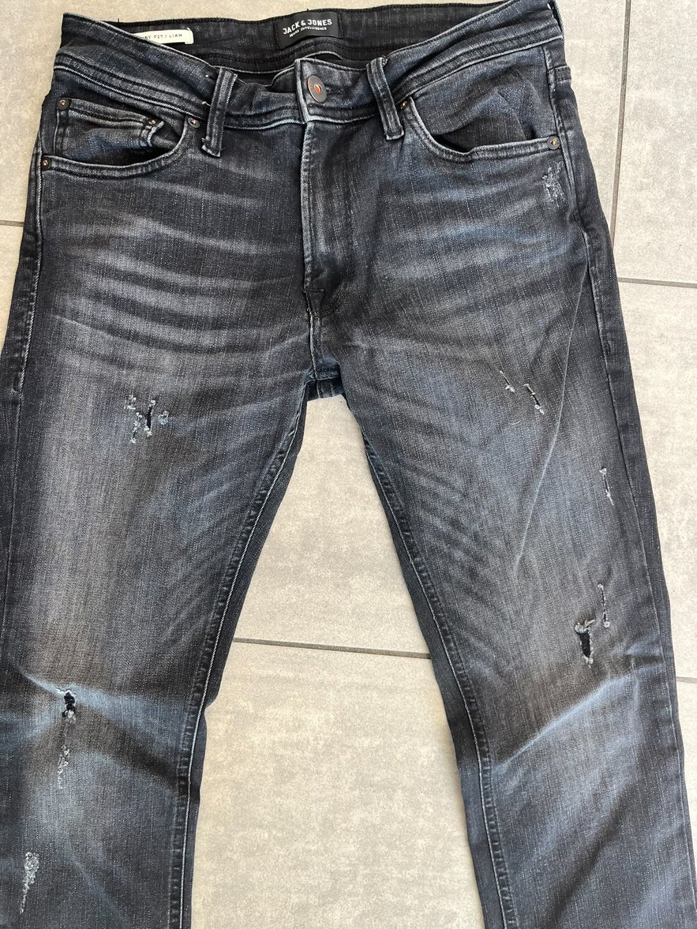 Jack & Jones Jeans: JACK&JONES Jeans Schwarz Ripped – Gebraucht aus Otelfingen von Denis_ZH 2