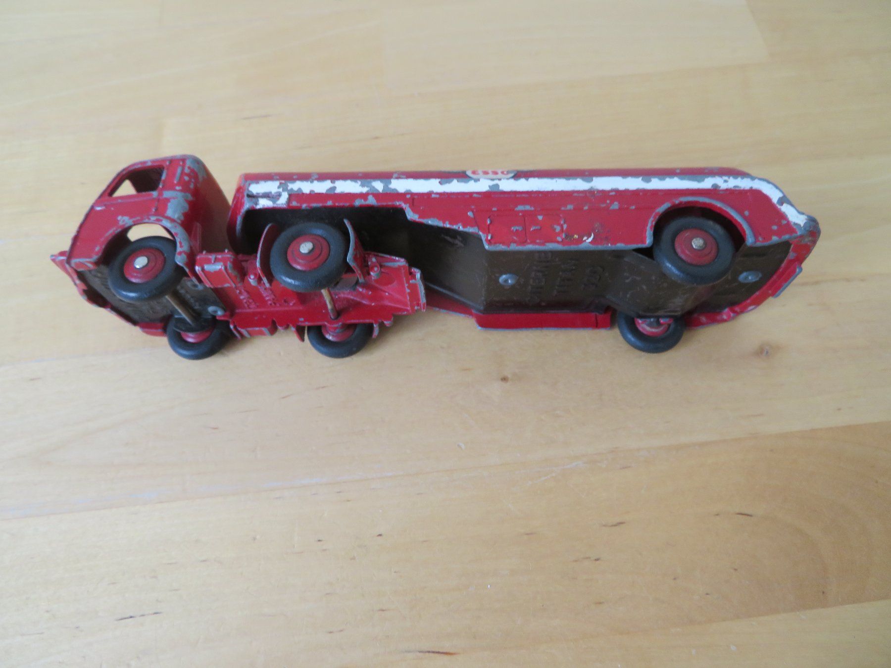 Dinky Toys Modellini d'auto: DINKY TOYS Esso Tanker – Usato da zürich venduto da Goldimmund 7