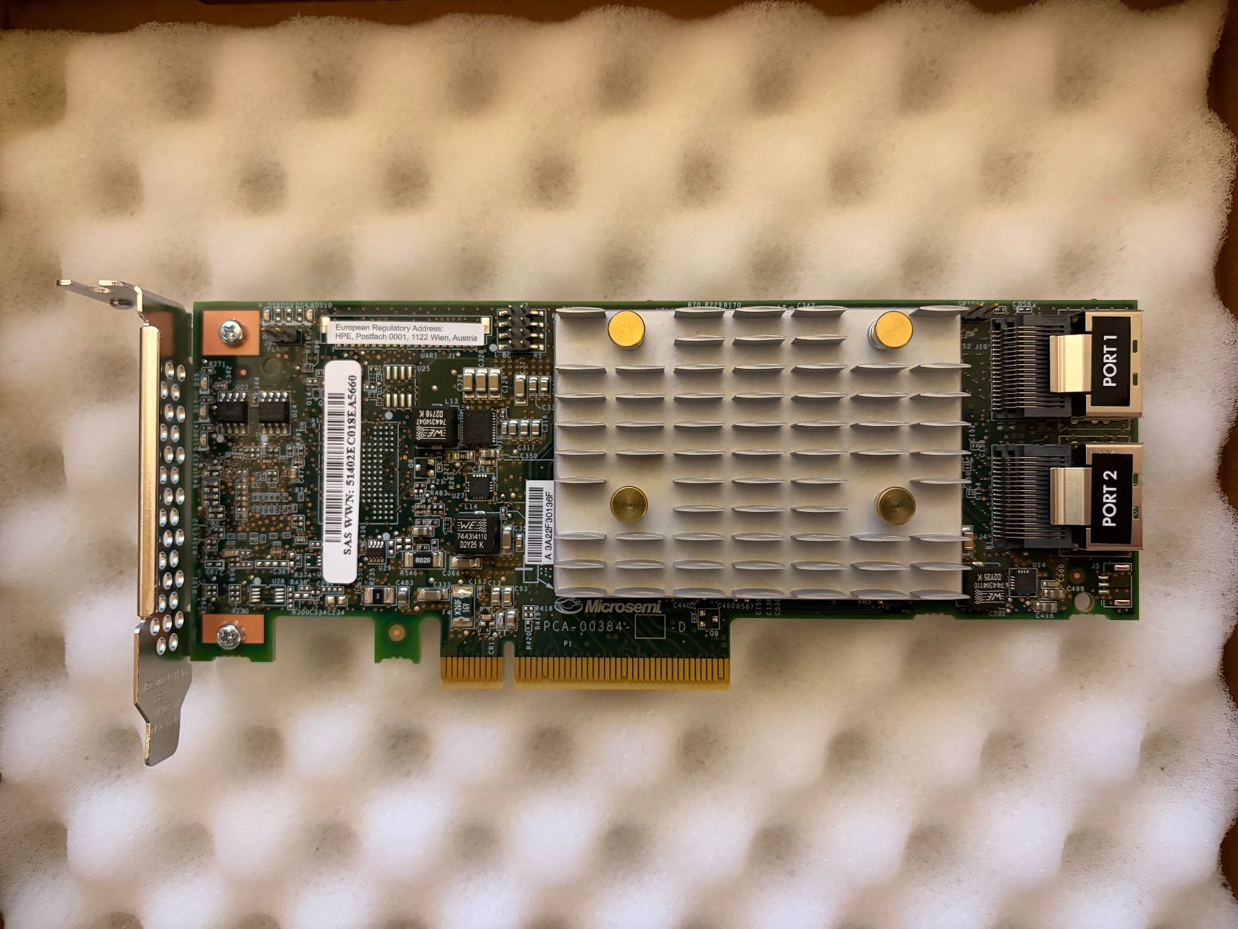 Hewlett Packard Server: HPE Smart Array E208i-p SR Gen10 Controller, Neu, – Nuovo (secondo la descrizione) da Bischofszell venduto da Jetboy