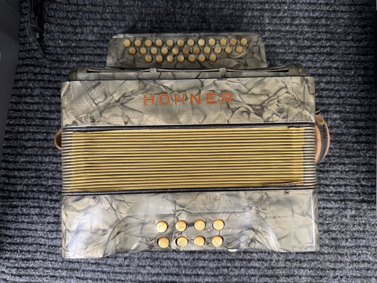 Hohner Musikinstrumente: Hohner diatonique – Gebraucht aus Domdidier von HA92