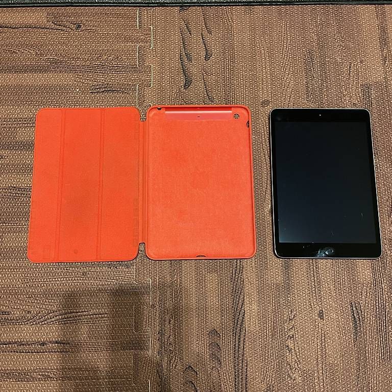 Apple Tablettes PC: Ipad Mini 3 64GB – D'occasion à Oftringen par 7ViiCola