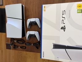 Sony PlayStation 5 slim Konsole mit 2 Controllern