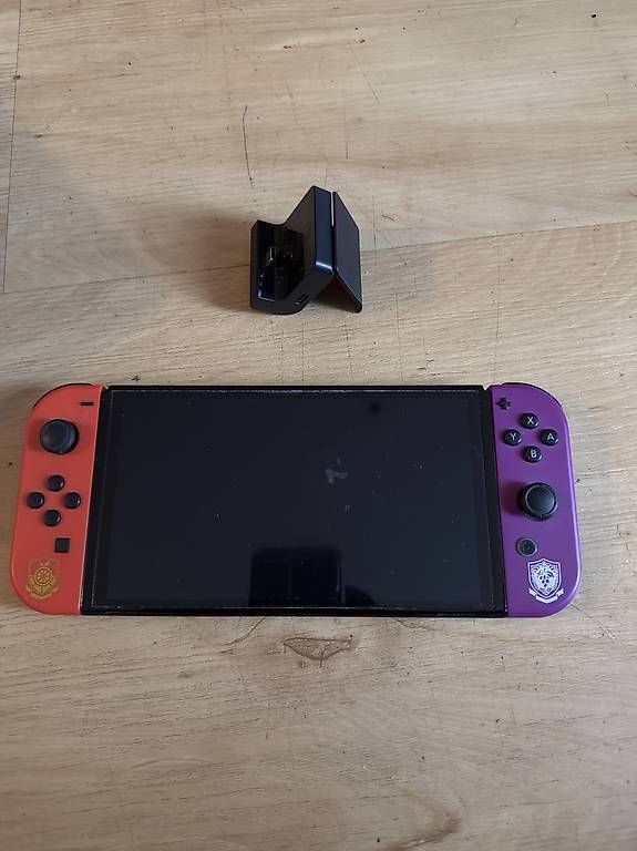 Console: Nintendo Switch OLED Pokémon Edition Mega-Bundle – Usato da Luzern venduto da max_kmm6 1