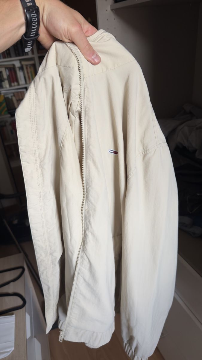 Tommy Hilfiger Giacche: Tommy Jeans Jacket beige size L good condition – Nuovo (secondo la descrizione) da Solothurn venduto da alv_vdz8 3