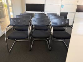 12 Vitra Freischwinger-Stühlen