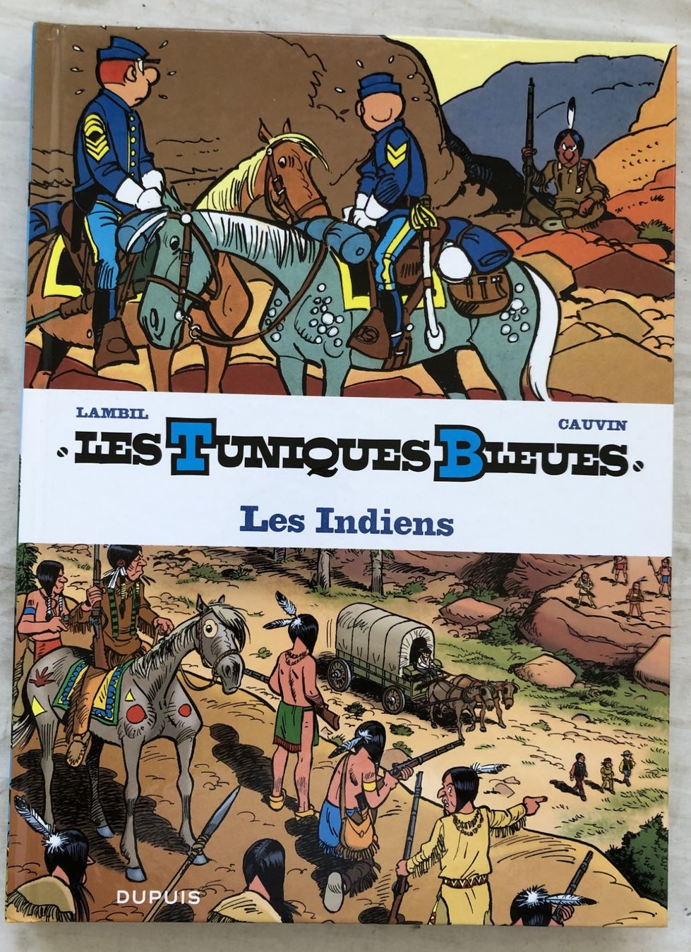 Fumetti: Les Tuniques Bleues présentent - 4 - Les Indiens – Usato da Schaffhausen venduto da durruti