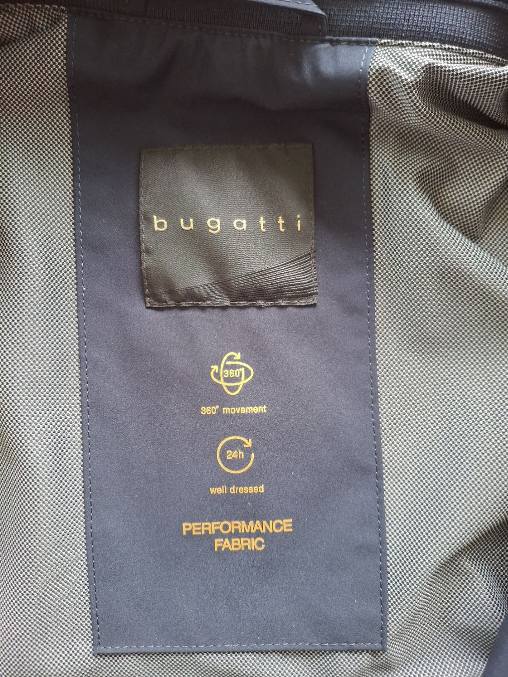Bugatti Jacken: Übergangsjacke Bugatti Grösse 48 – Gebraucht aus Hagenbuch ZH von ginger89 1