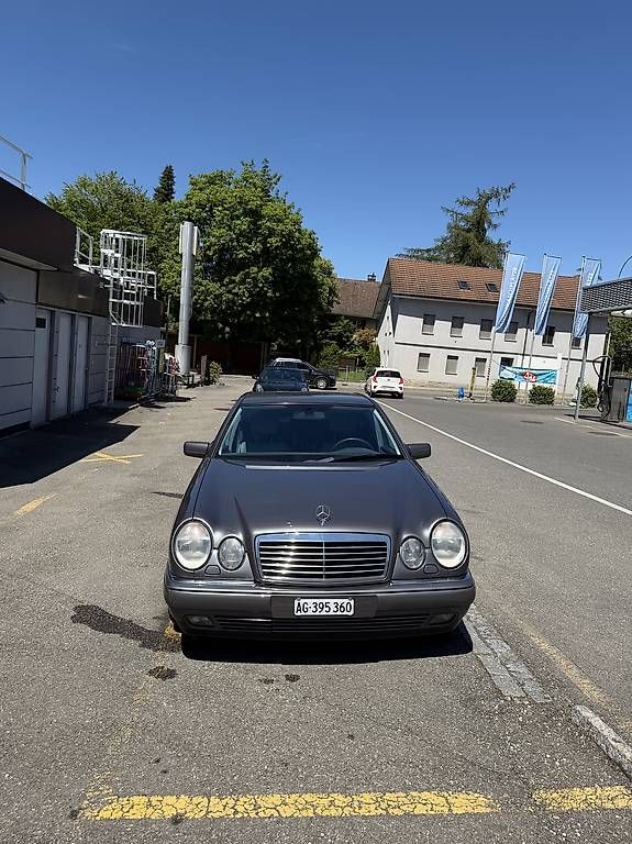 Automobili: Mercedes E320 W210  – Usato da Lenzburg venduto da ata_87w6 1