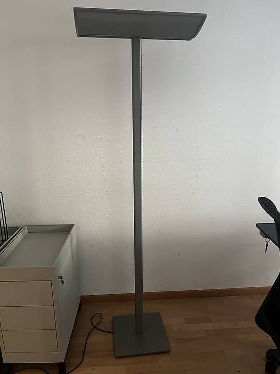 Tischset: Reception Hay mit Tisch, Set – Gebraucht aus Zürich von Pecorone 3