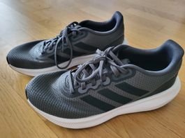 Coole Adidas Sneaker, Gr. 42, dunkelgrau, wie NEU!