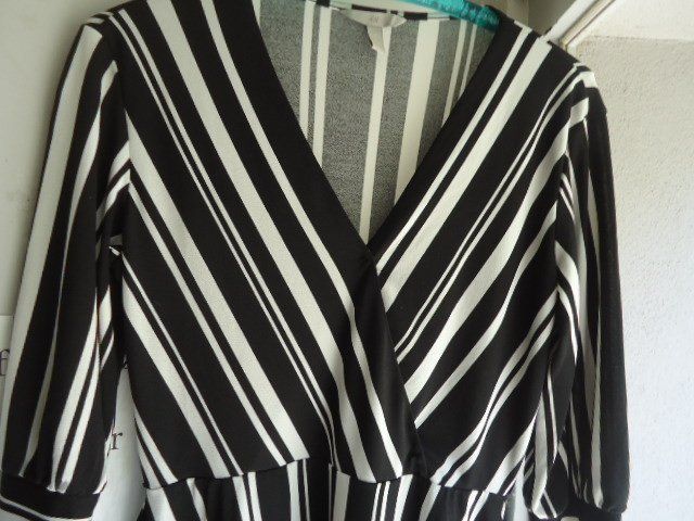 H&M Kleider: Damen Kleid Grösse M – Gebraucht aus Zürich von liquidation-cobra 2