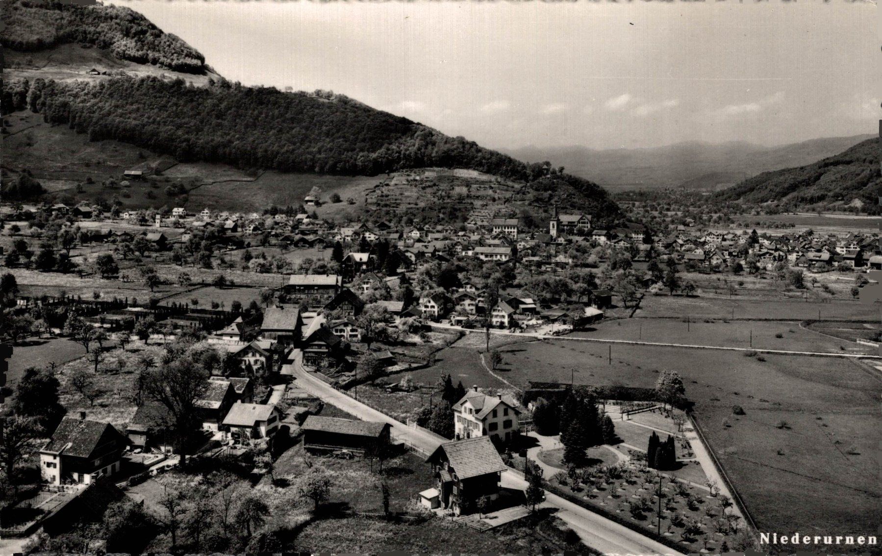 Cartoline postali: Niederurnen – Usato da Bronschhofen venduto da Astore