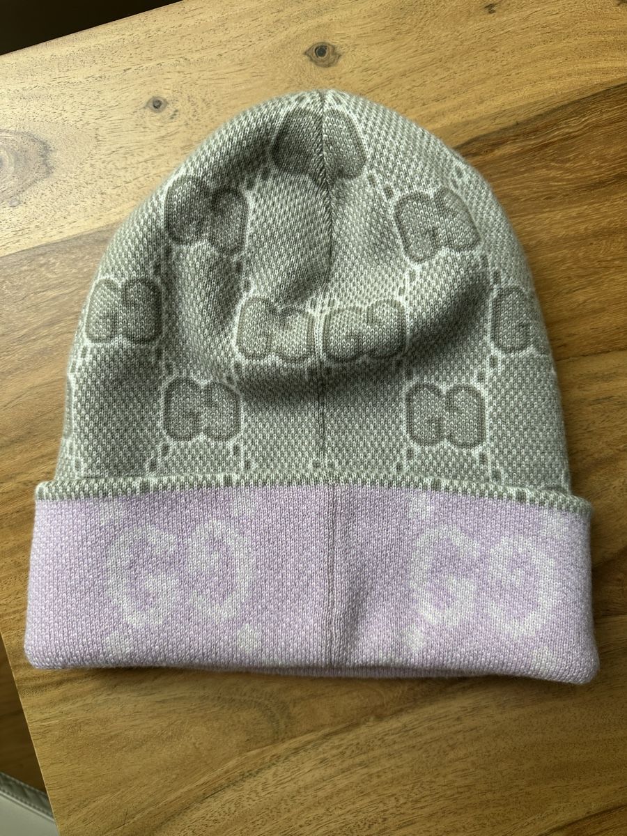 Gucci Copricapi, berretti & cappellini: Gucci Reversible wool beanie purple size M – Usato da Geneve venduto da iri_dr5s 1