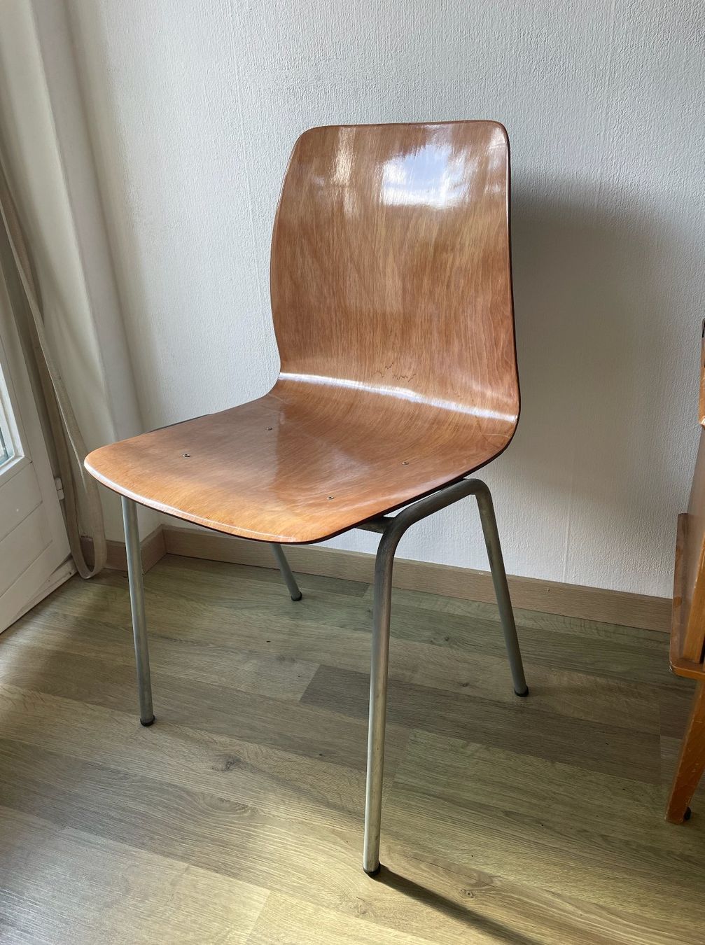 Stühle: 2 Pagholz Schalenstühle – Gebraucht aus Zürich von val_fz7n 2