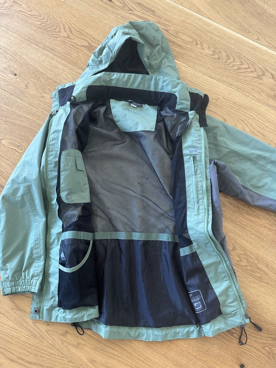 Jacken: Jacke – Gebraucht aus Brütten von Estuenggi 2