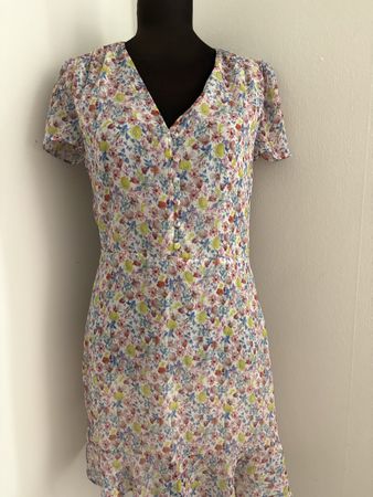 Mango Sommerliches Blumenkleid, Gr M und luftig!