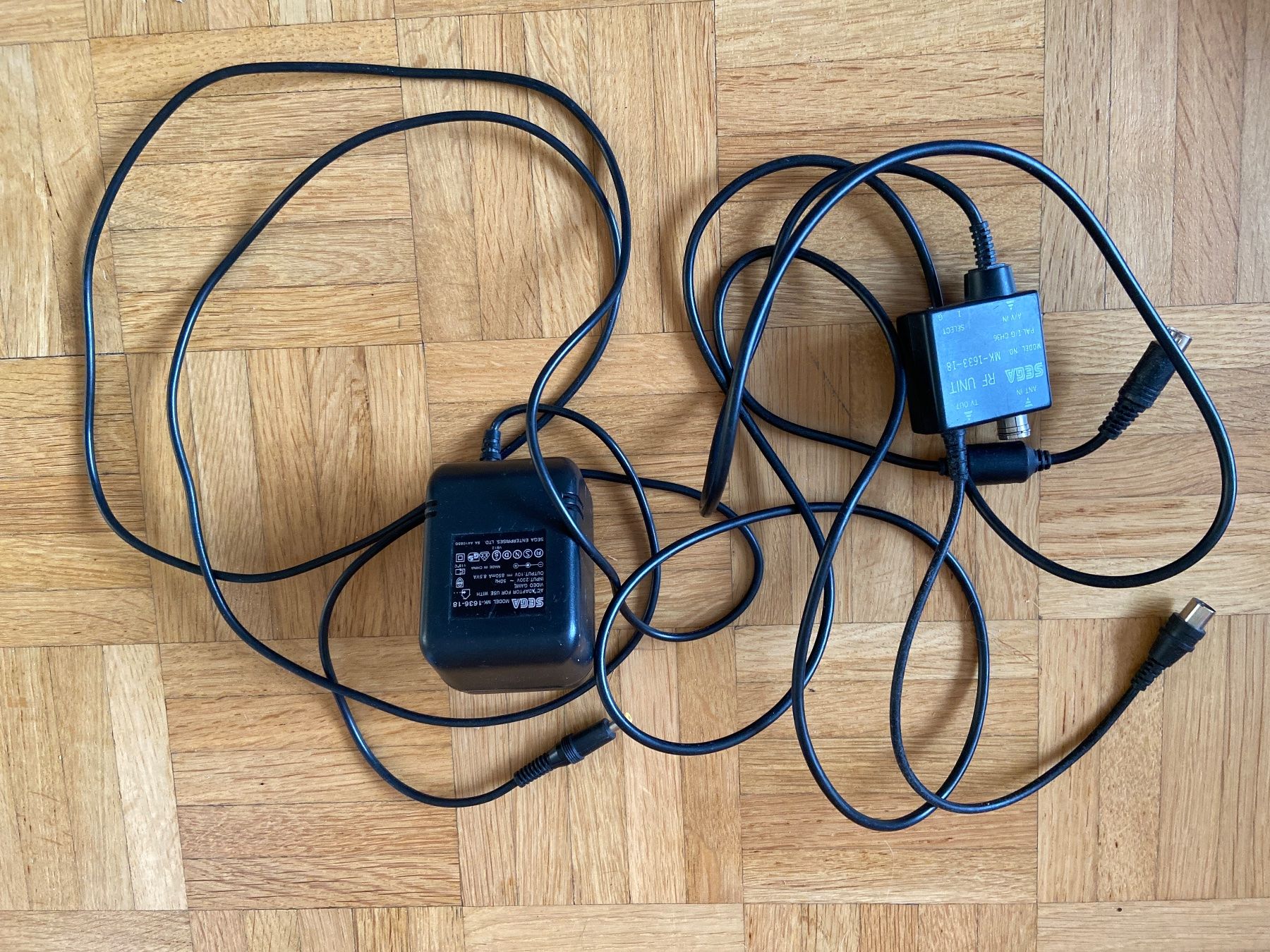 Sega Console: Sega Mega Drive II - Console Rétro 16-Bit – Usato da Cortaillod venduto da Ava1725 7