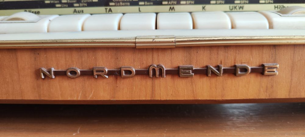 Nordmende Radio: Rarität: Rundfunkgerät – Usato da Wiezikon b. Sirnach venduto da Mobelix 2
