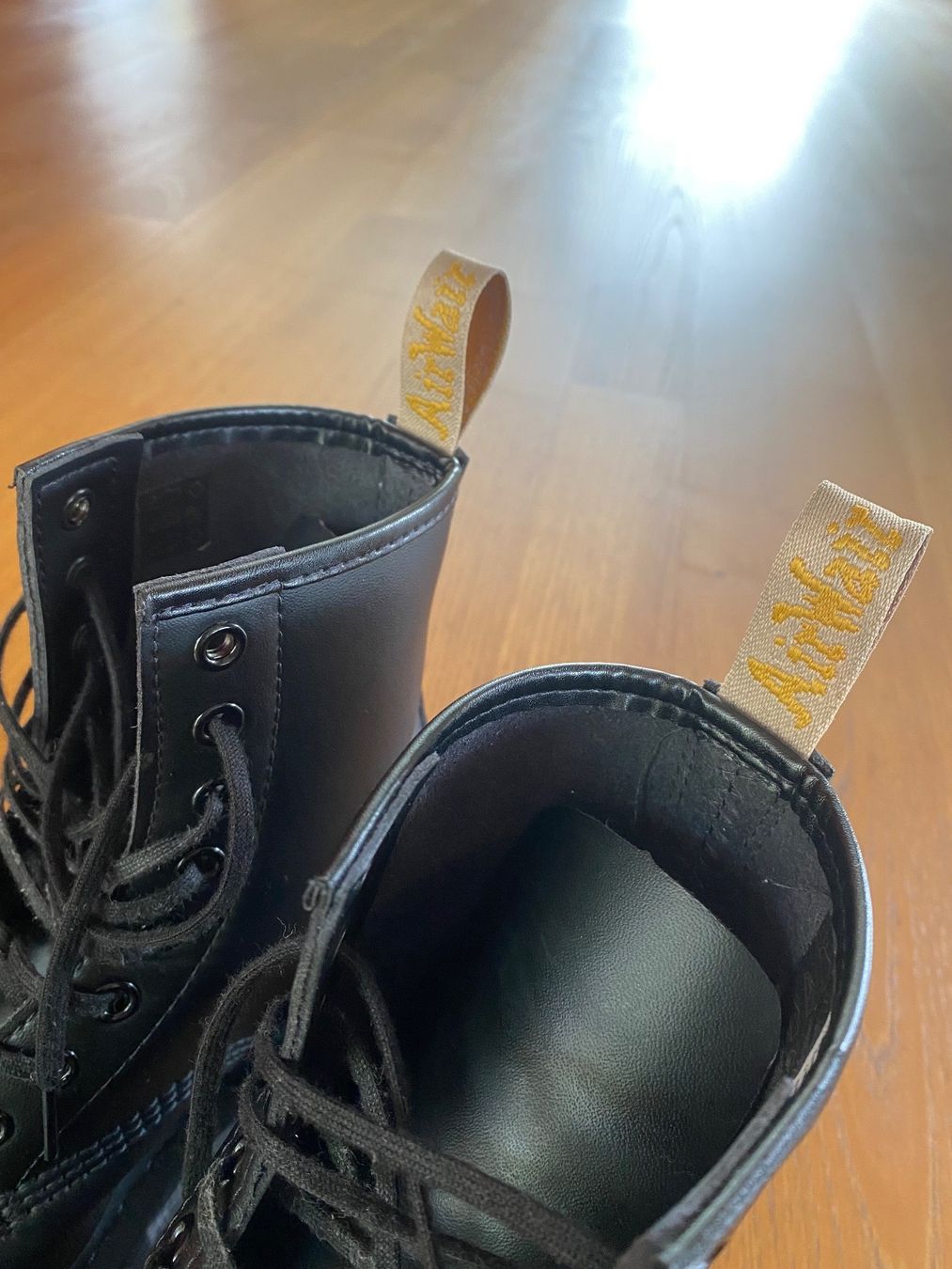 Dr. Martens Scarpe da donna: Dr. Martens  Plateaustiefelette, size 37, NP: CHF 270.- – Usato da Sissach venduto da laura.x4 1