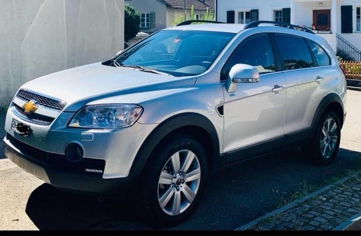 Chevrolet Captiva 2.0 4WD Silber 70‘000 km Super Zustand