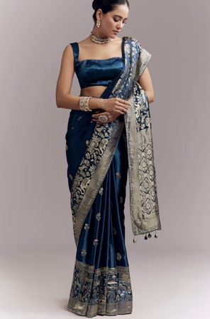 Damen Indian Sare dunkelblau mit Goldstickerei neuwertig