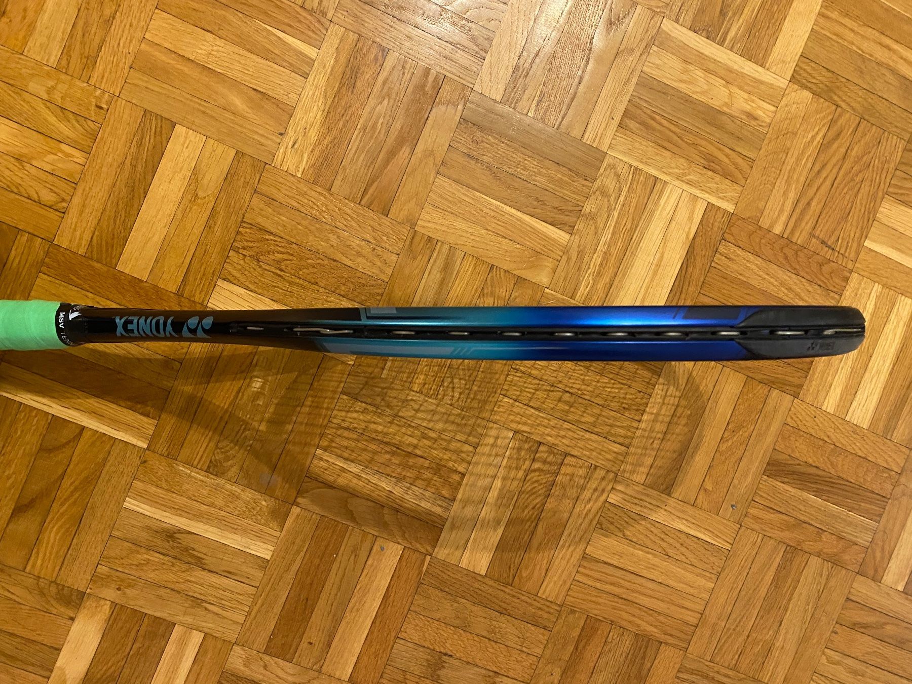 Raquettes: Yonex Ezone 98 Sky Blue – D'occasion à Meyrin par nic_hrj6 1